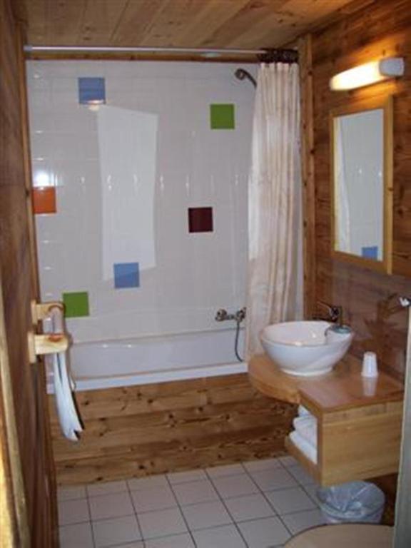 Hotel La Marmotte Gerardmer Phòng bức ảnh
